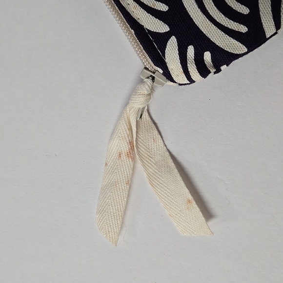 Frankie & Coco Tabor Cosmetic Bag Medium in Black and Off White - Picture 5 of 5